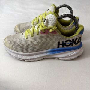 HOKA Clifton 9 Shoes Youth 5.5 MD Or Women's 6.5 Lightweight Gym Shoe Fit Comfy